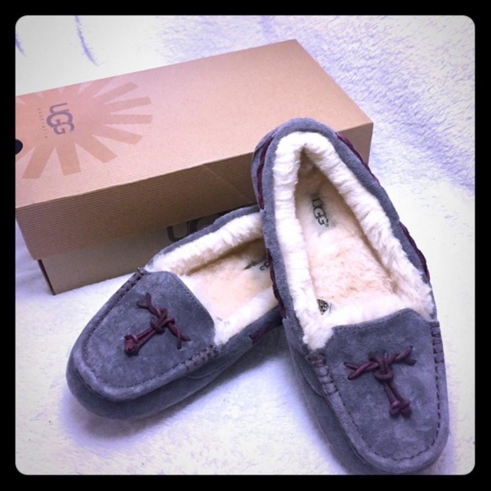 UGG Brett Wool Lined Slipper